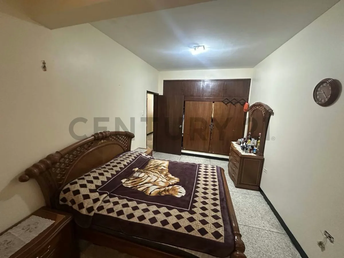 Edificio de Apartamento y Local Comercial en Maracaibo - 16