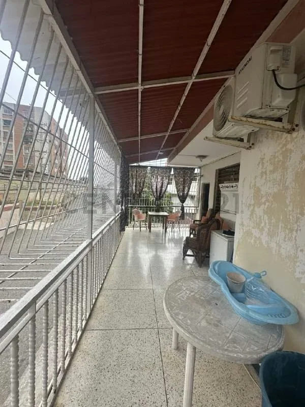 Edificio de Apartamento y Local Comercial en Maracaibo - 20