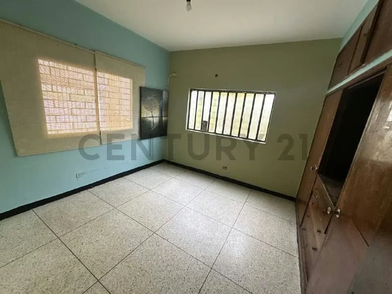 Edificio de Apartamento y Local Comercial en Maracaibo - 6