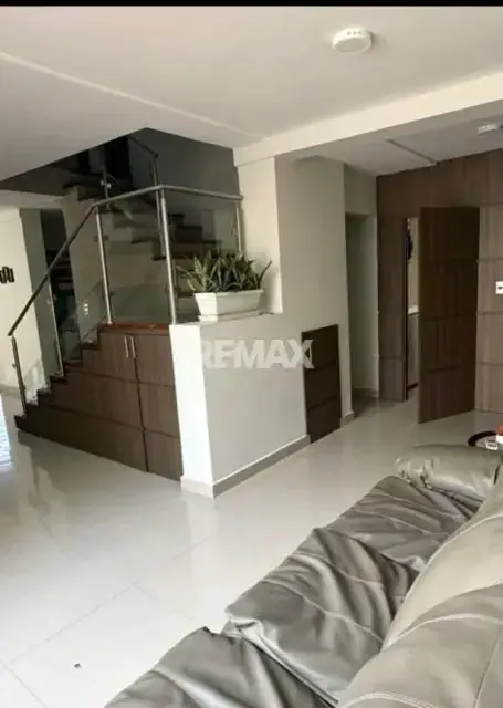 ¿ Buscas una casa moderna y amplia en Cabudare ? Urbanización Villa Esmeralda
