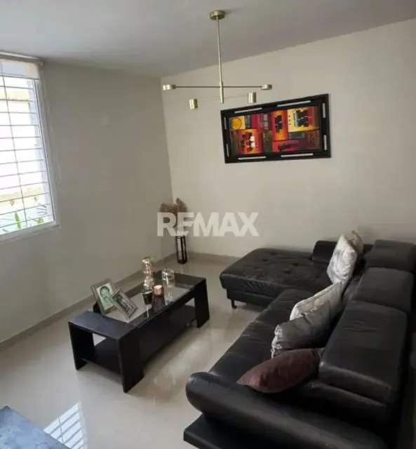 ¿ Buscas una casa moderna y amplia en Cabudare ? Urbanización Villa Esmeralda - 2