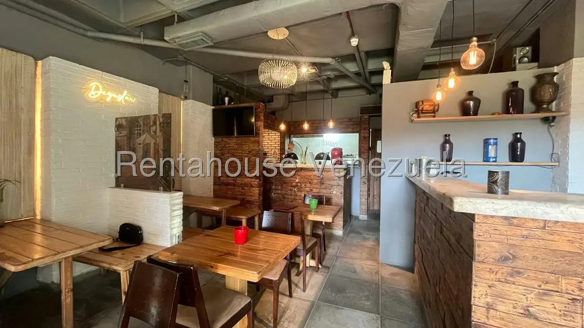 Local Comercial en Venta en Los Samanes, Distrito Metropolitano - 5