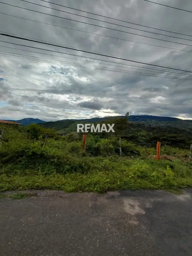 TERRENO EN VENTA EN EL MIRADOR - 2