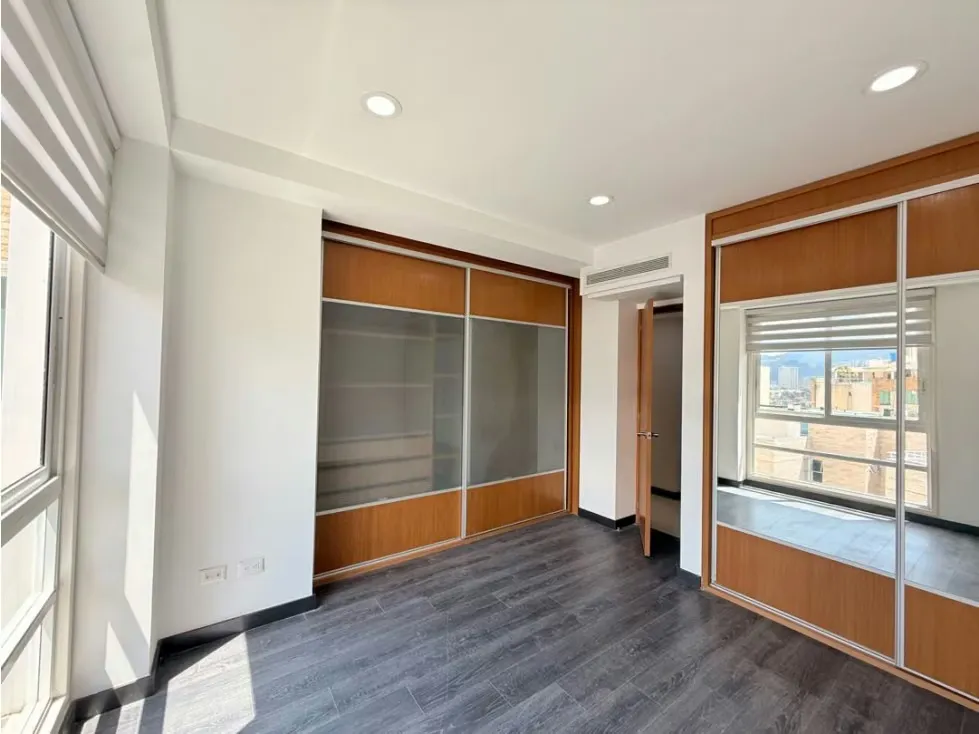 Se vende PH duplex 355m2 3H+S/3.5B+S/3P Las Mesetas - 18