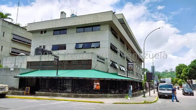 Oficina en Alquiler en Los Cortijos de Lourdes, Distrito Metropolitano