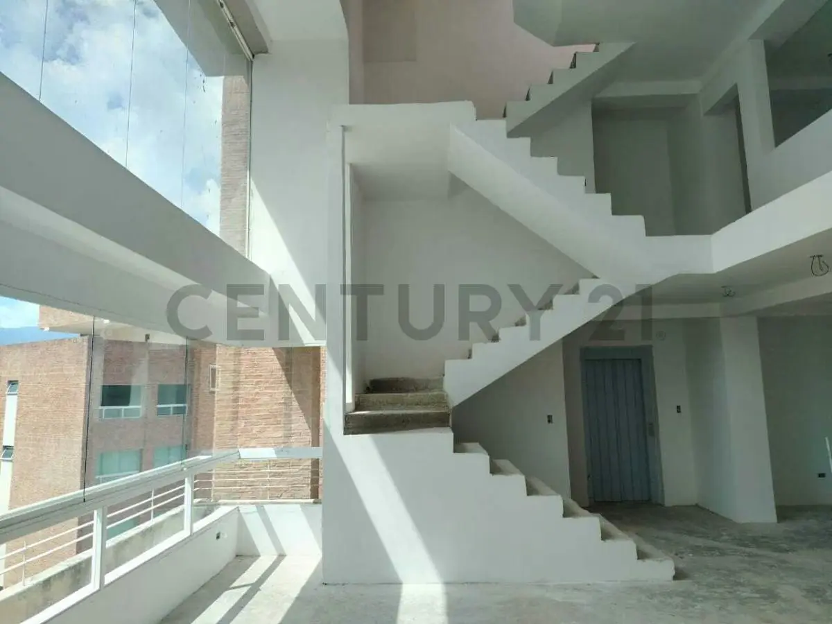 Exclusivo Pent House Dúplex a Estrenar con Vista Al Ávila - Solar del Hatillo - 7