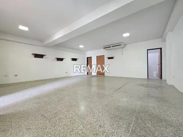 Local en venta C.C Ciudad Jardín San Jacinto