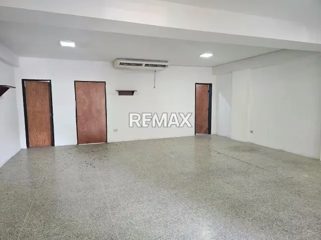 Local en venta C.C Ciudad Jardín San Jacinto - 2