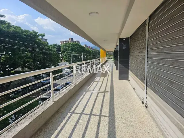 Local en venta C.C Ciudad Jardín San Jacinto - 9