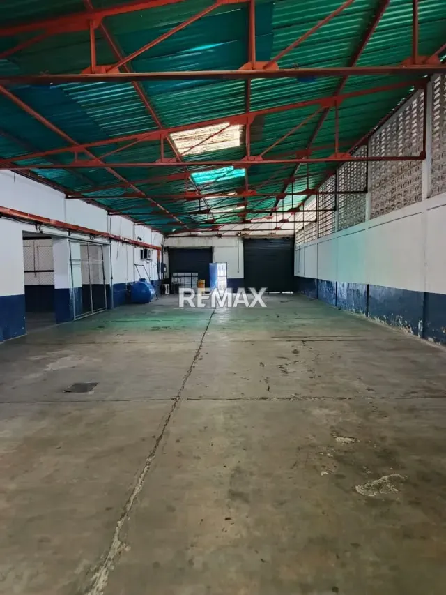 Galpon en venta Av. Miranda Centro - 2