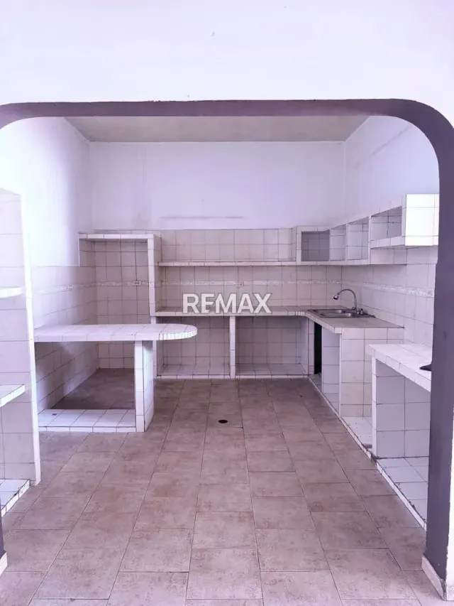 CASA EN VENTA - 13
