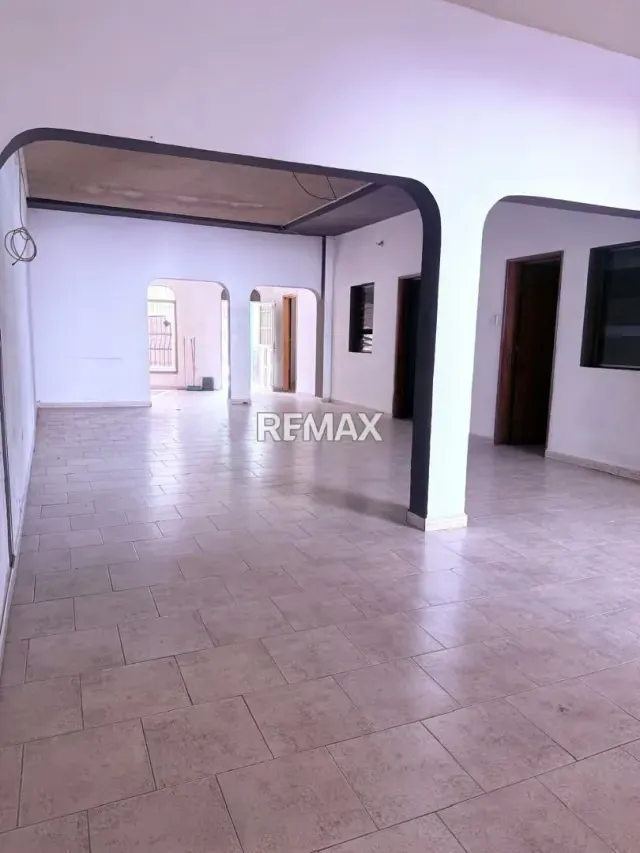 CASA EN VENTA - 14