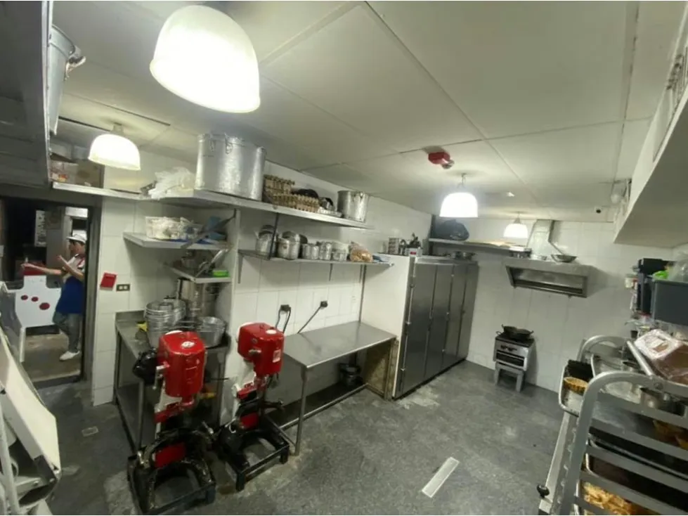 Se vende fondo de comercio 521m² Montalban - 8