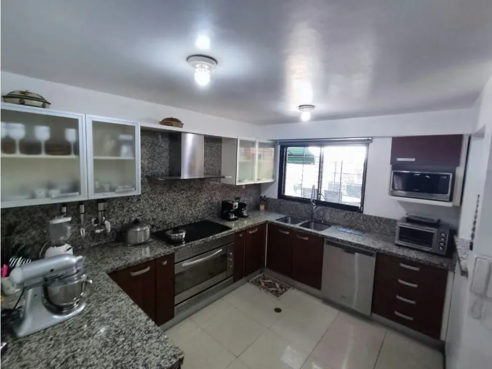 Alto Prado VENDO casa 350m2 Remodelada calle cerrada vista Ávila(mogo) - 12