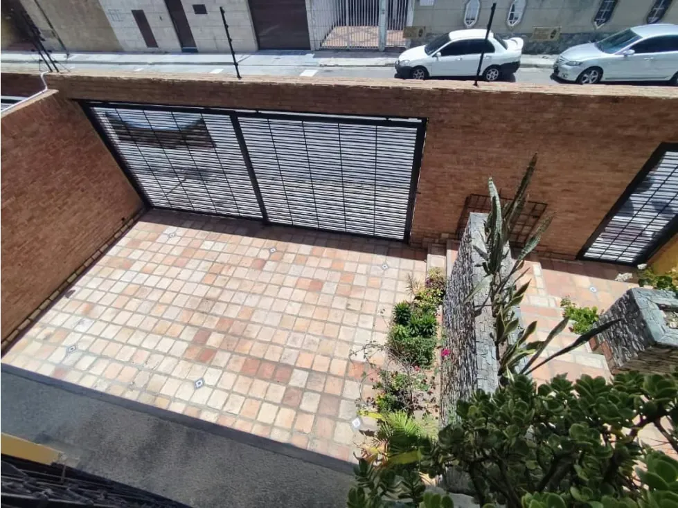 Alto Prado VENDO casa 350m2 Remodelada calle cerrada vista Ávila(mogo) - 3