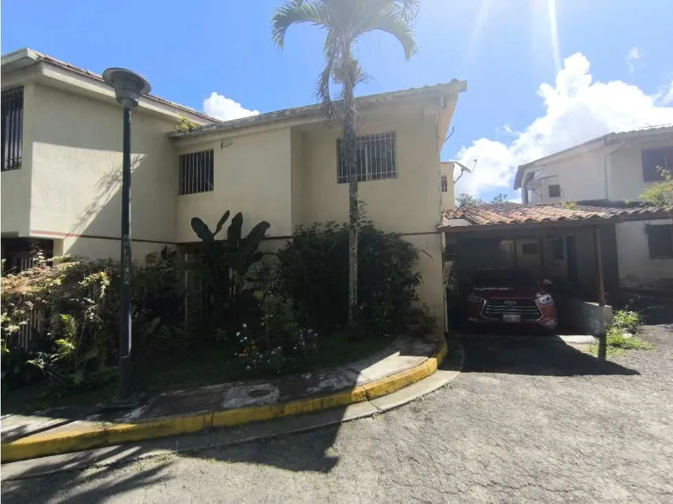La Unión El Hatillo VENDO casa 175m2 Urb cerrada (mogo)