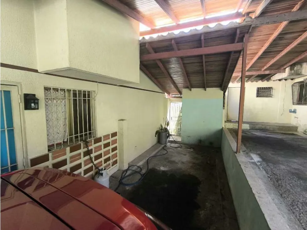 La Unión El Hatillo VENDO casa 175m2 Urb cerrada (mogo) - 21