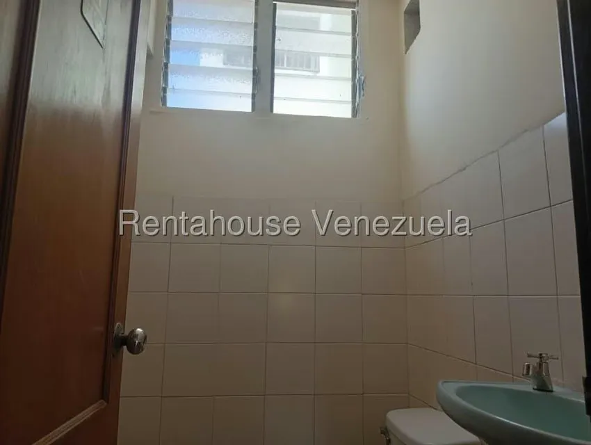 Local Comercial en Alquiler en Padilla, Zulia - 5