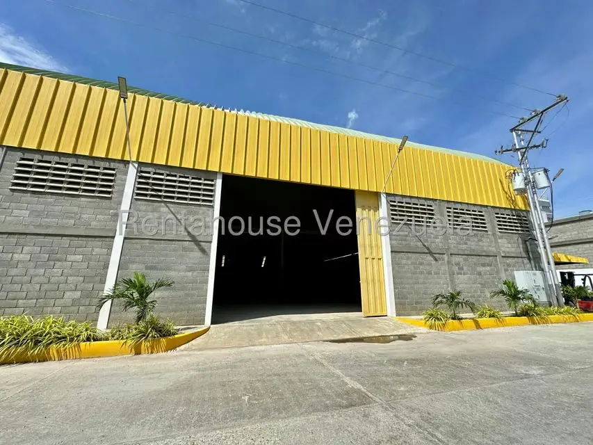 Galpon - Deposito en Venta en Zona Industrial 2, Lara - 24