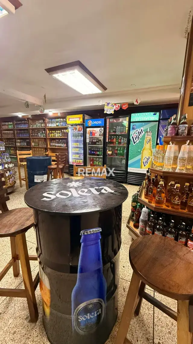 En Venta Fondo de Comercio, Bodegón Licorería Los Colorados CA