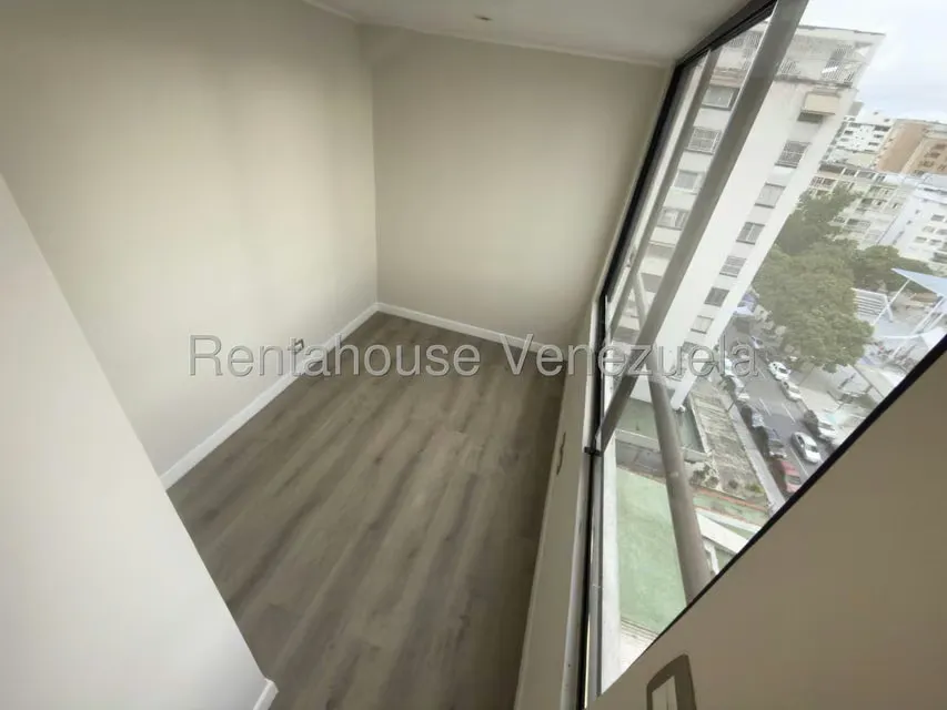 Apartamento (Multiples Niveles) en Alquiler en Los Palos Grandes, Distrito Metropolitano - 12
