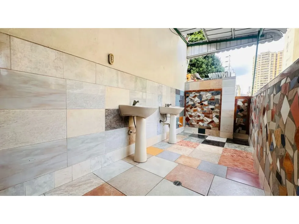CASA MULTIFUNCIONAL EN VENTA, CENTRO DE CARACAS-PARROQUIA SANTA TERESA - 9