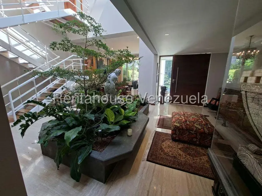 Casa (Multipes Niveles) en Venta en Los Palos Grandes, Distrito Metropolitano - 11