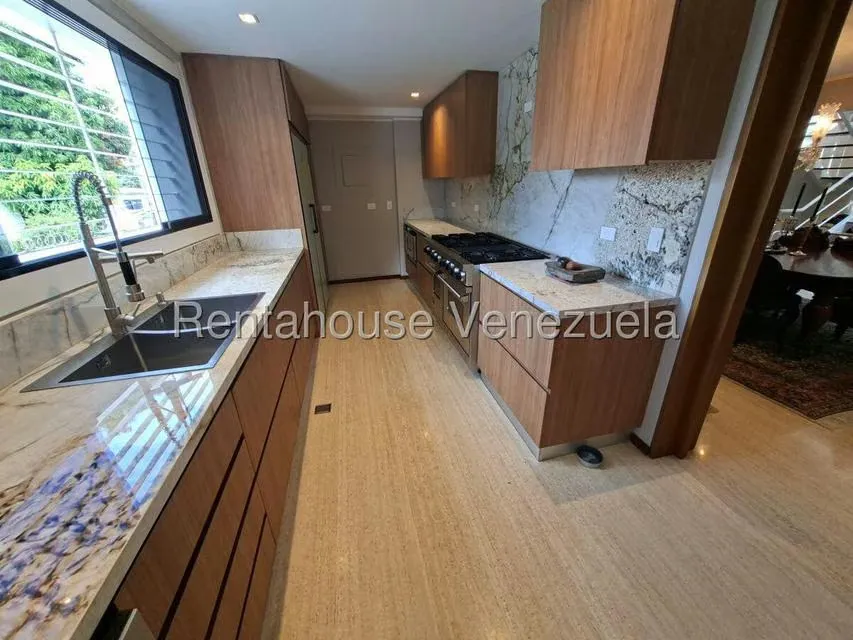 Casa (Multipes Niveles) en Venta en Los Palos Grandes, Distrito Metropolitano - 19