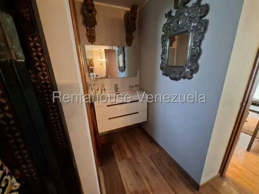 Casa (Multipes Niveles) en Venta en Los Palos Grandes, Distrito Metropolitano - 42