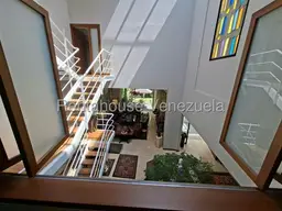 Vista 44