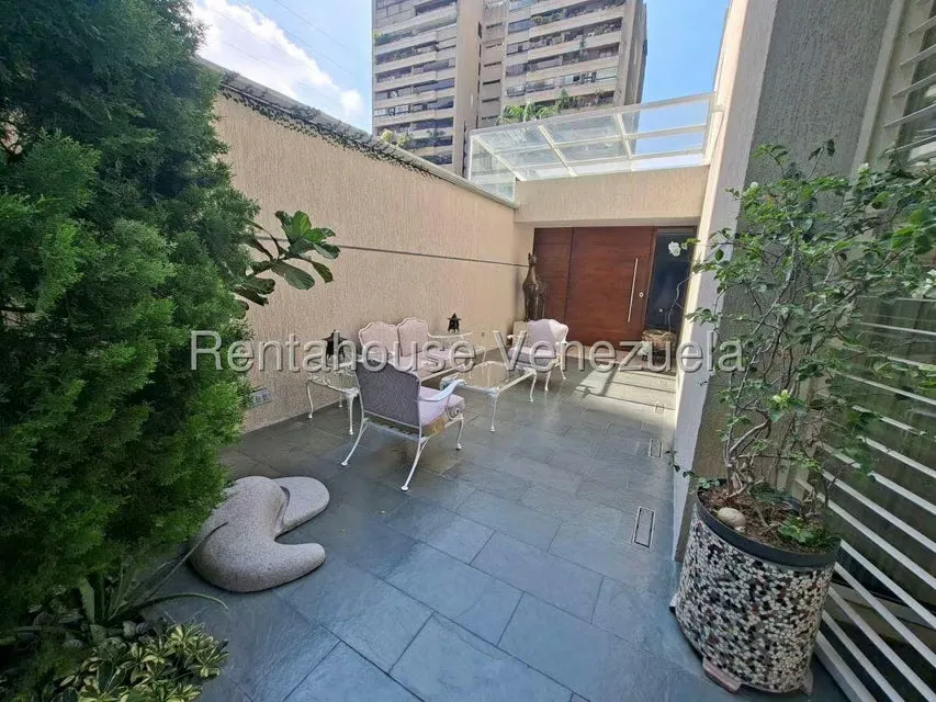 Casa (Multipes Niveles) en Venta en Los Palos Grandes, Distrito Metropolitano - 6