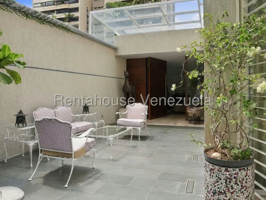 Casa (Multipes Niveles) en Venta en Los Palos Grandes, Distrito Metropolitano - 7