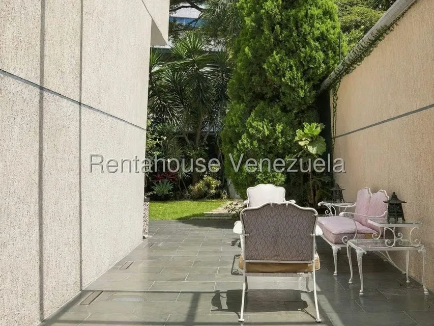 Casa (Multipes Niveles) en Venta en Los Palos Grandes, Distrito Metropolitano - 8
