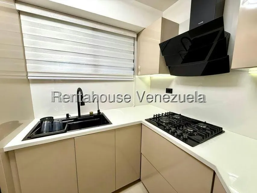 Apartamento (1 Nivel) en Venta en El Rosal, Distrito Metropolitano - 4
