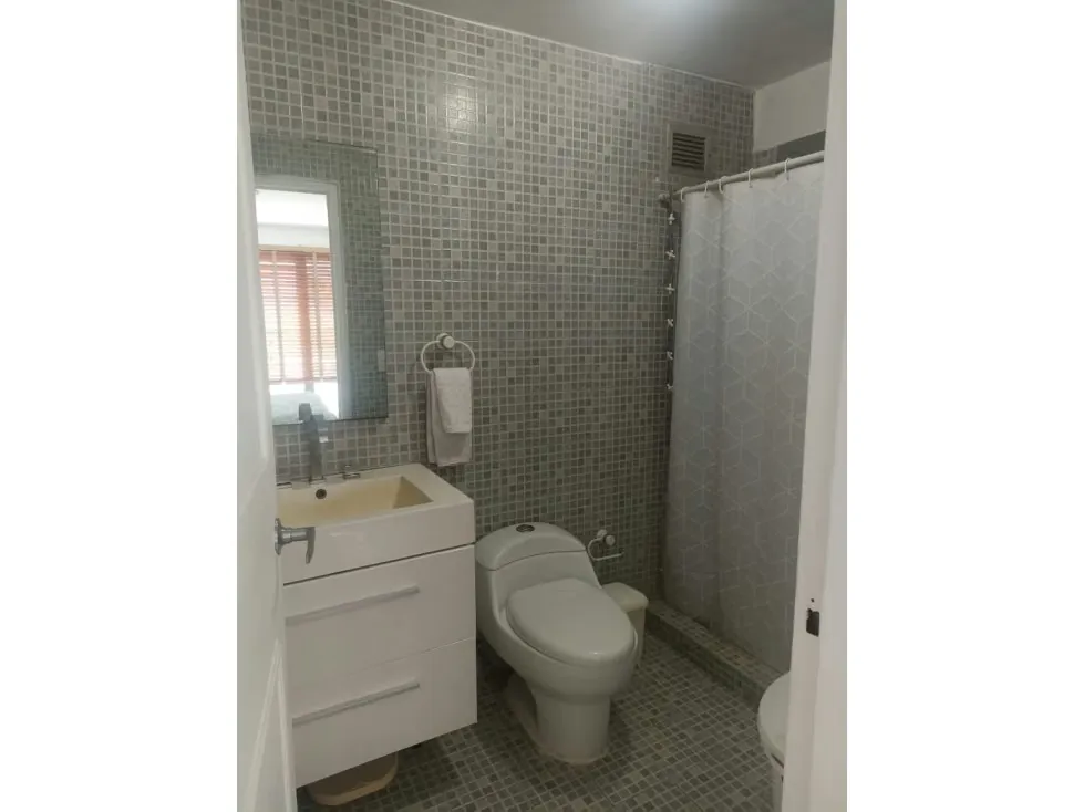 Se vende apartamento 135m2 Los Samanes 1700 - 18