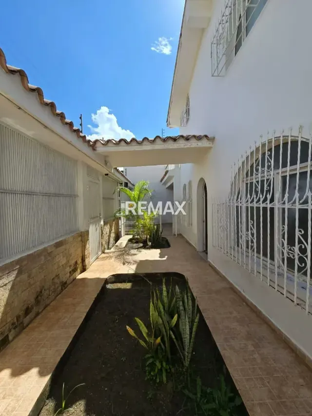 En Venta Casa Quinta Urb Sant Omero El Consejo Estado Aragua - 2