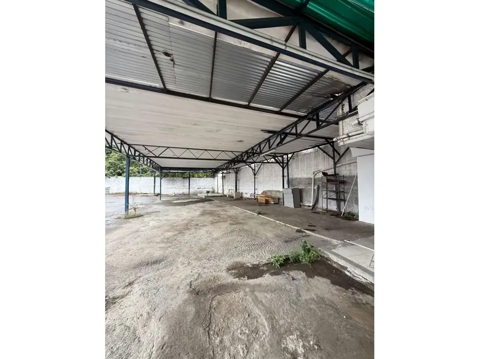 Se vende Terreno 2.019m² Los Chorros - 3
