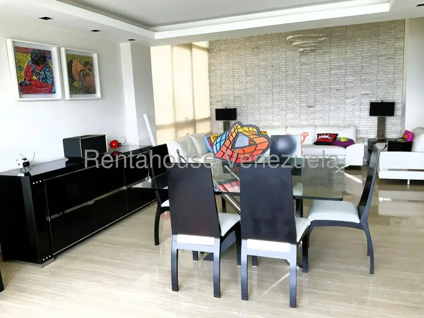 Townhouse (Multiples Niveles) en Venta en Los Naranjos del Cafetal, Distrito Metropolitano - 4