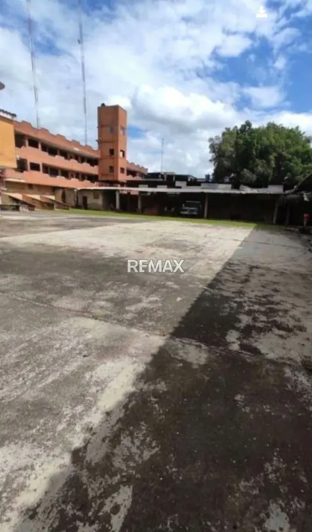 Venta de terreno con bloquera, casa, frente La Alcaldía Tocuyito La Guásima - 7