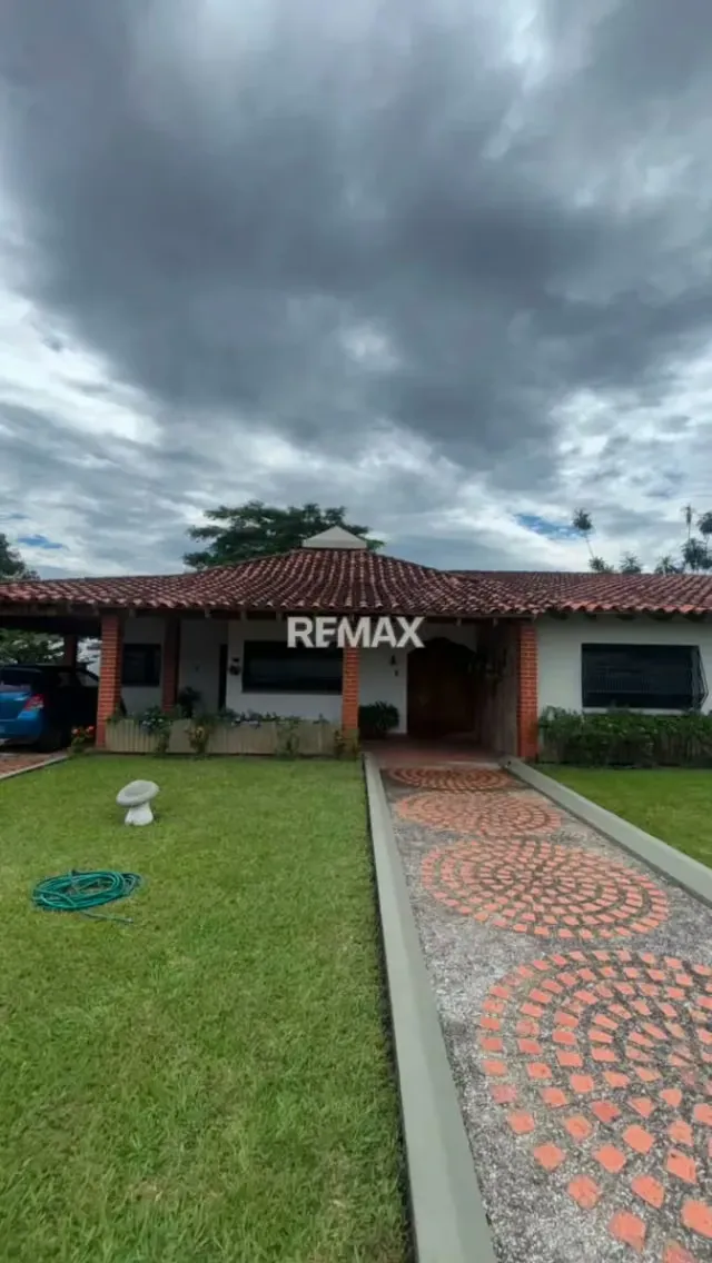 En Venta dos Casas con amplia parcela de terreno ubicadas en el Sector La Colonia parte alta, Guanare, Portuguesa, Venezuela - 13