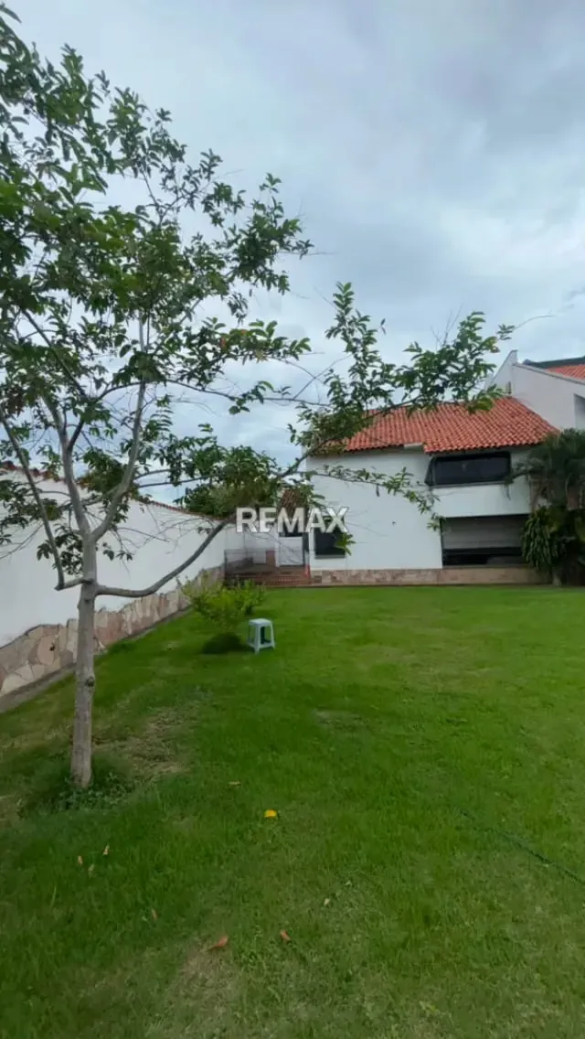 En Venta dos Casas con amplia parcela de terreno ubicadas en el Sector La Colonia parte alta, Guanare, Portuguesa, Venezuela - 5