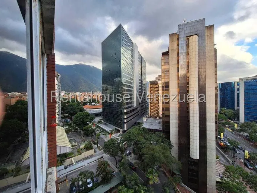 Apartamento (1 Nivel) en Venta en Campo Alegre, Distrito Metropolitano - 18