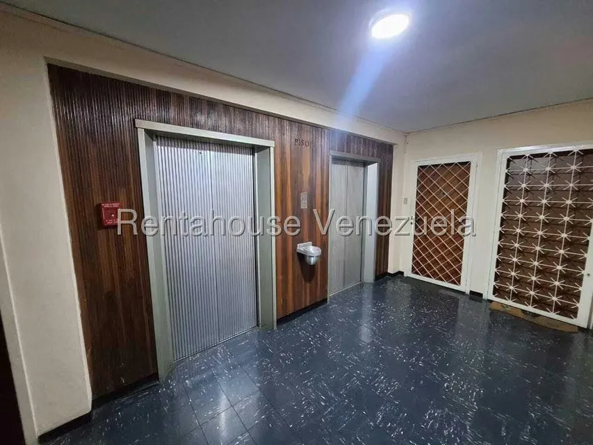 Apartamento (1 Nivel) en Venta en Campo Alegre, Distrito Metropolitano - 19