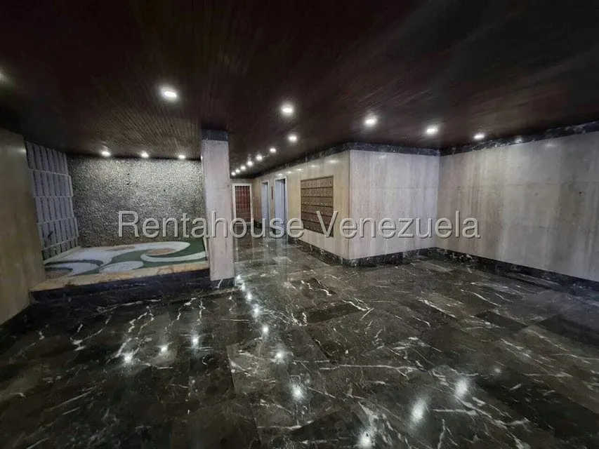 Apartamento (1 Nivel) en Venta en Campo Alegre, Distrito Metropolitano - 3