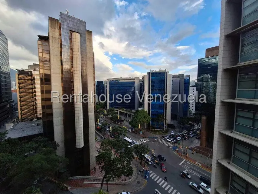 Apartamento (1 Nivel) en Venta en Campo Alegre, Distrito Metropolitano - 24