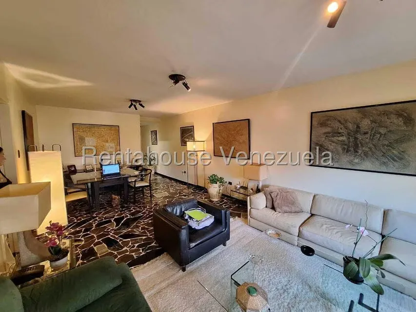 Apartamento (1 Nivel) en Venta en Campo Alegre, Distrito Metropolitano - 4