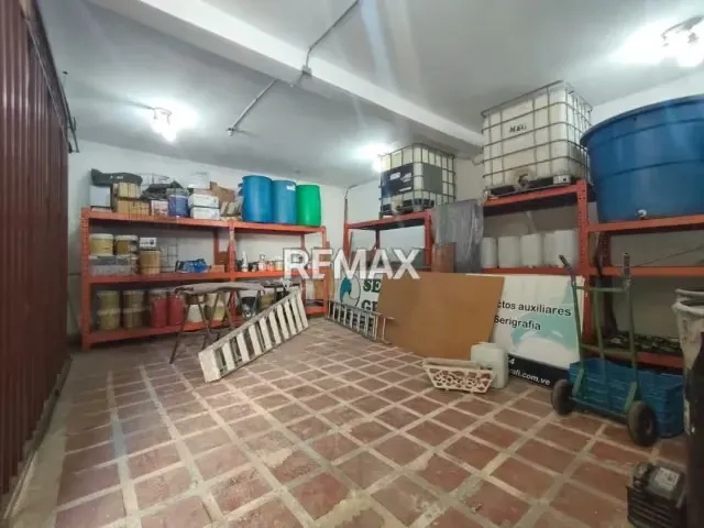 LOCAL CALLE RIVAS - 2