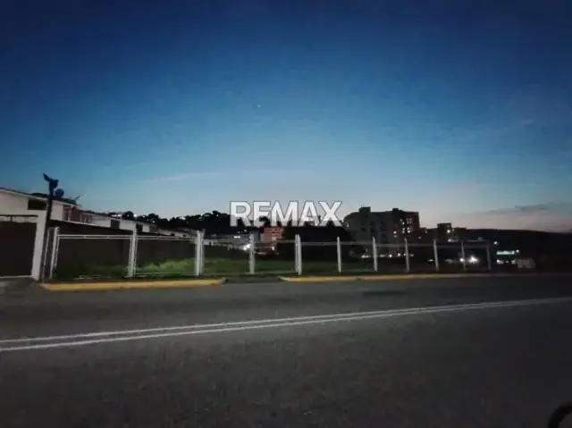 Venta de Terreno Urbano Comercial