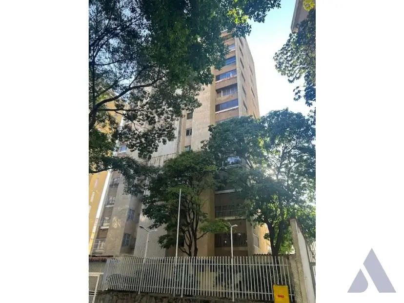 Alquilo apartamento 130m2 La Urbina 1808