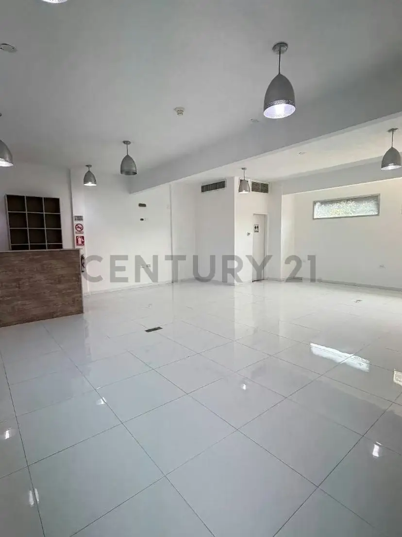 Local comercial Costa center